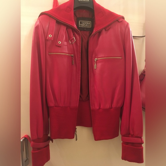 Gianni Versace Red Jacket for women. - Picture 2 of 7